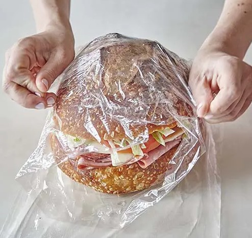 利点を解き明かす: PE プラスチックラップとその実際の応用